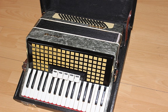 Venäläinen pianohaitari
