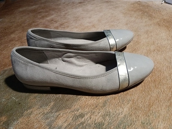 Jana 40/26cm (H lesti) mokkanahka avokkaat ballerinat