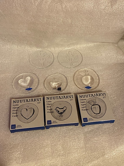 Nuutajärvi lasikoristeet