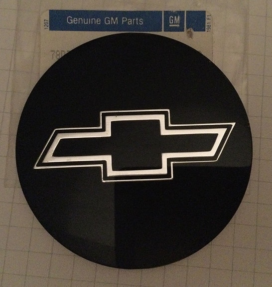 Chevrolet keskiömerkki uusi vain 1 kpl