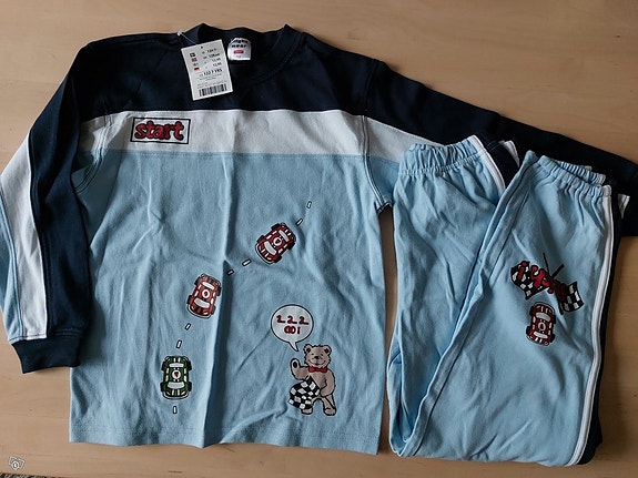 Lindex poikien pyjama 122 cm, uusi