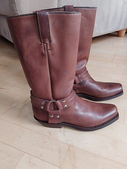 Tony Mora bootsit