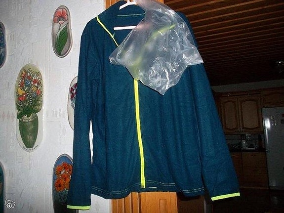 Uusi fleece pusakka, 40-
