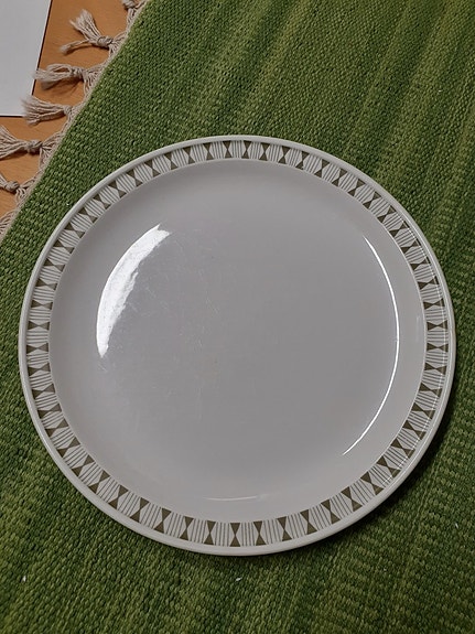 Vanha Arabian lautanen, halk 23,4 cm