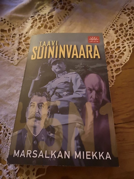 Vanha pokkari/Marsalkan miekka