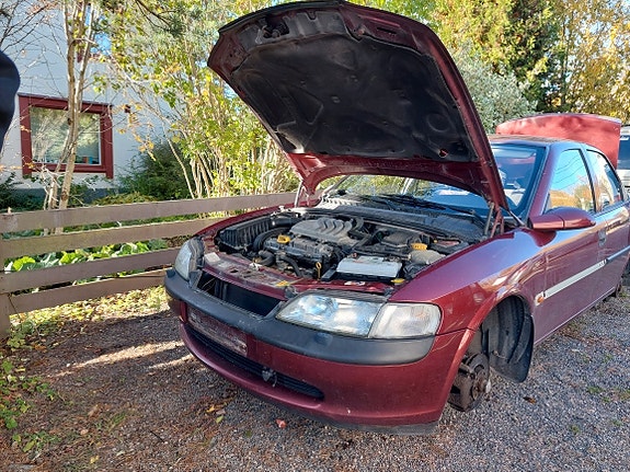 Opel Vectra B purkuun osia