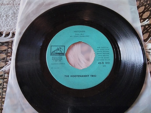 The Hootenanny Trio 7" Neitonen
