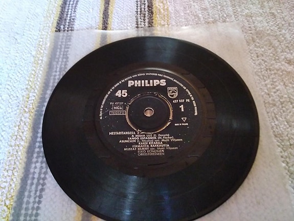 Esko Könönen 7" EP Mestaritangoja 2