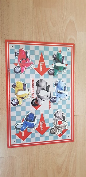 Vespa magneettitaulu