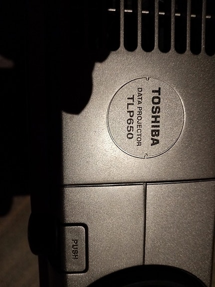 Video tykki Toshiba TLP 650
