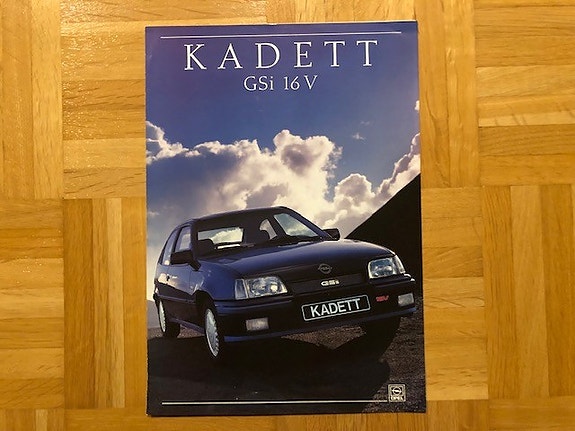 Esite Opel Kadett E GSi 16V vuodelta 1988