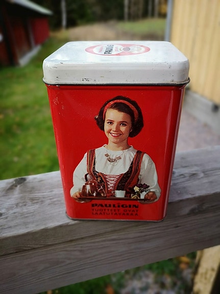 Vanha pauligin kahvipurkki