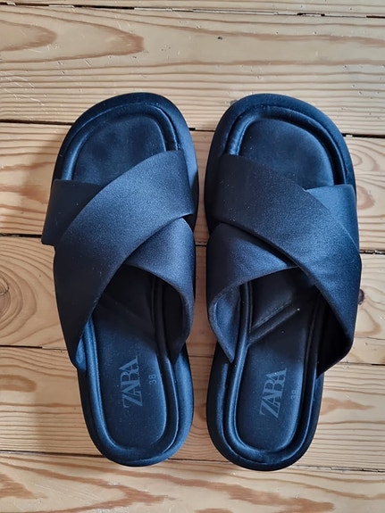 Zara flatsandals kengät