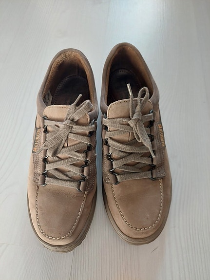 Mephiston uudet kengät 39