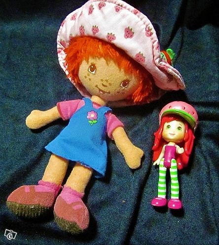 Mansikka-Marja Figuri+hattu + DVD