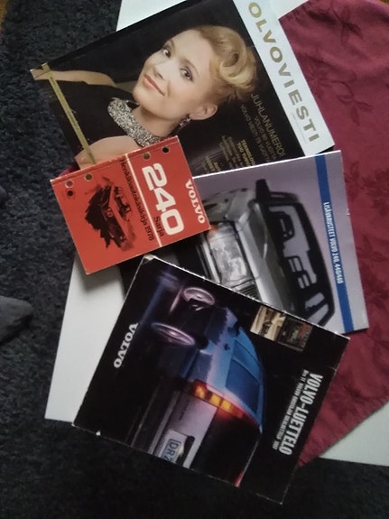 Volvo esitteitä