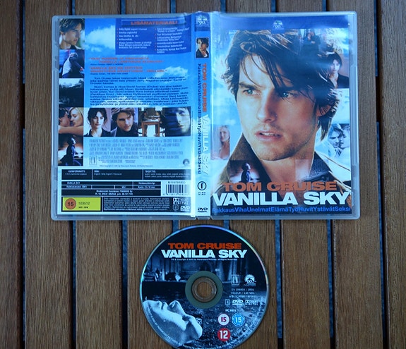 Vanilla Sky (2001 Tom Cruise, Cameron Diaz, Kurt Russell, Penélope Cruz)