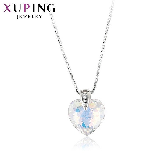 Kirkas sydän kaulakoru Swarovski kristallilla