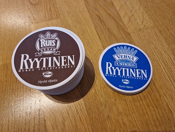 Vaasan Ryytinen lasinalunen 49 kpl ja 10 kpl