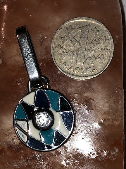 Product image 1 of 3