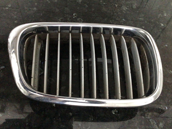 BMW nokkamaski