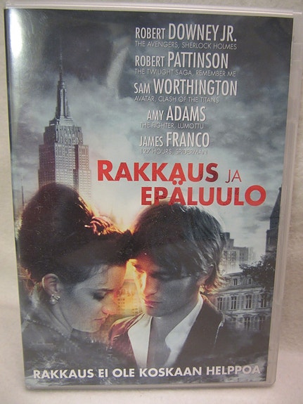 Rakkaus ja epäluulo dvd