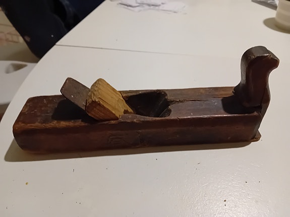 Vanha puinen höylä