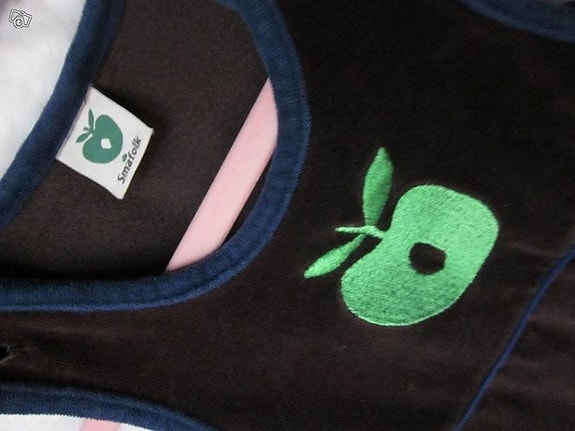 Småfolk jumpsuit.Omppu logo. Koko 80cm