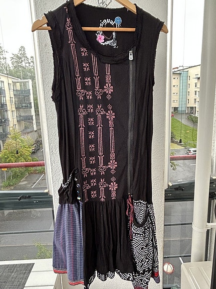 Desigual mekko