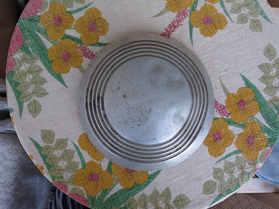 Product image 1 of 2