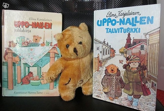 Uppo-Nalle pehmo ja Uppo-Nalle kirjoja