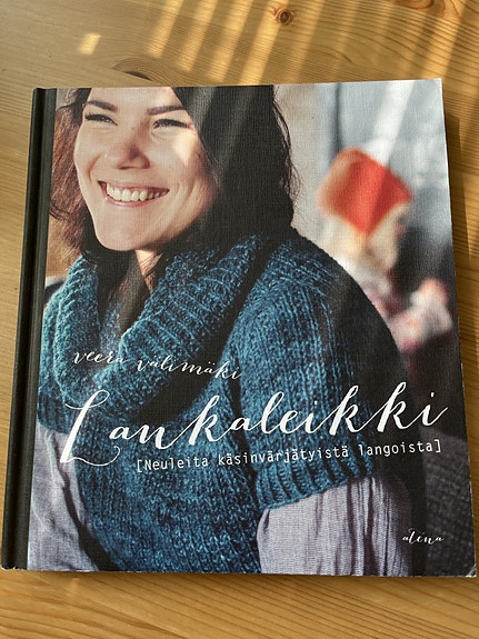 Veera Välimäki: Lankaleikki