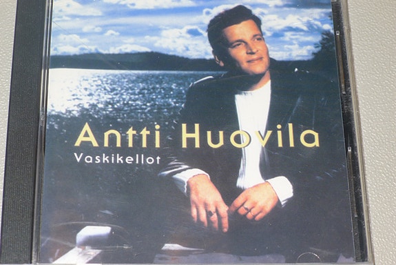 Antti Huovila Vaskikellot CD-levy