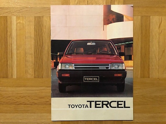 Esite Toyota Tercel vuodelta 1982