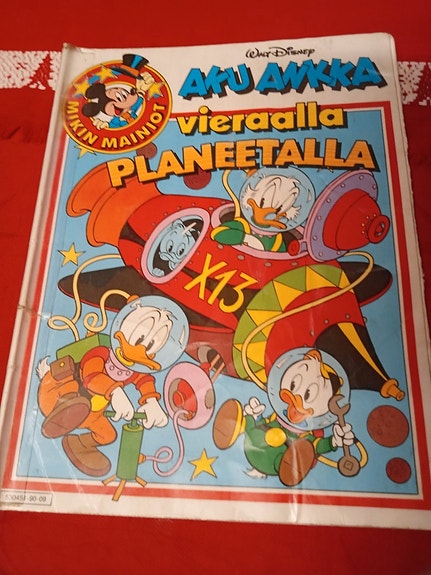 Walt Disney Aku Ankka vieraalla Planeetalla