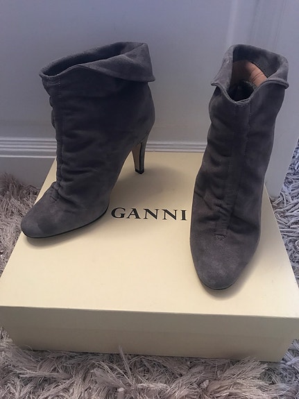 Ganni upeat harmaat nilkkurit