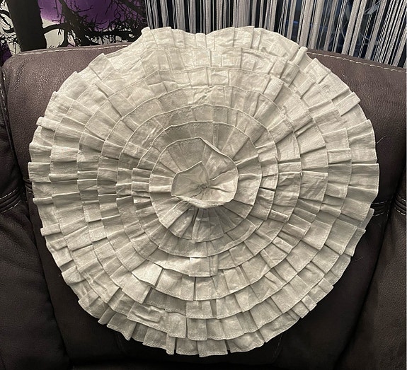 Valkoinen / hopea pyöreä tyynynpäällinen 2x60 cm