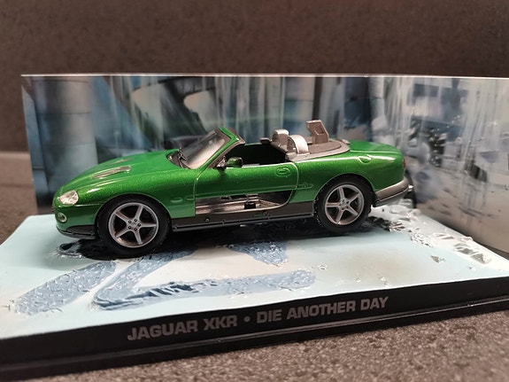 James Bond keräilyautot