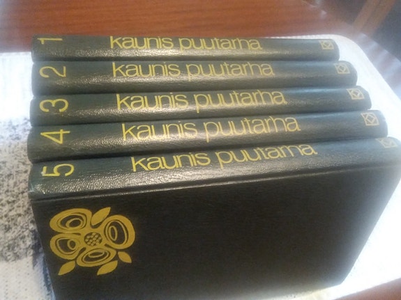 Kaunis puutarha 1-5.Erika von Scanzoni