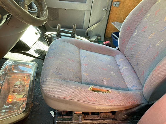 Vw T-5 Transporter Kuljettajan etu penkki