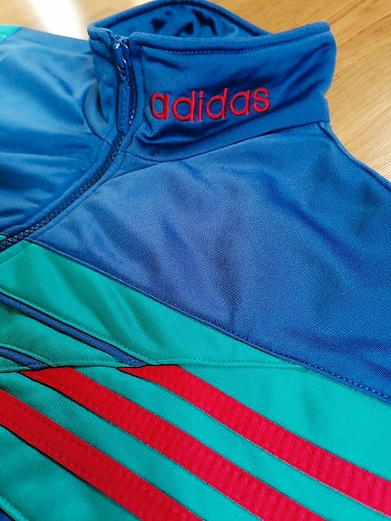 Adidas retro verkkatakki