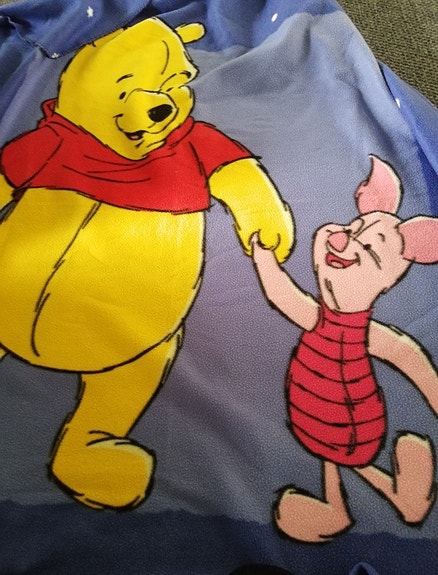 Nalle Puh ja Nasu fleecepeitto