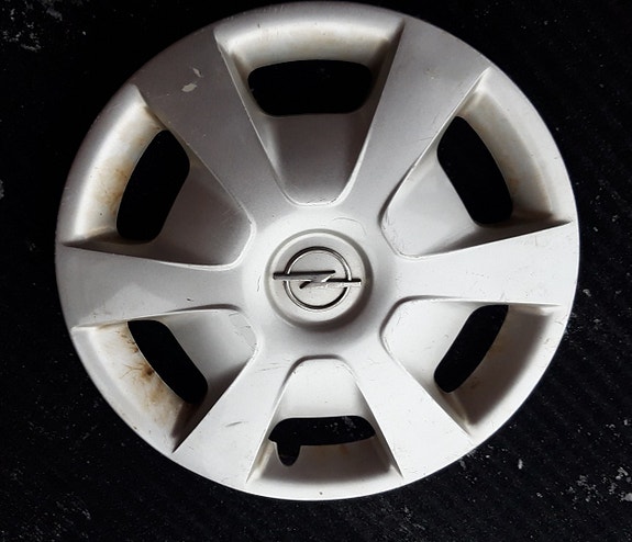 Opel pölykapseli 15"