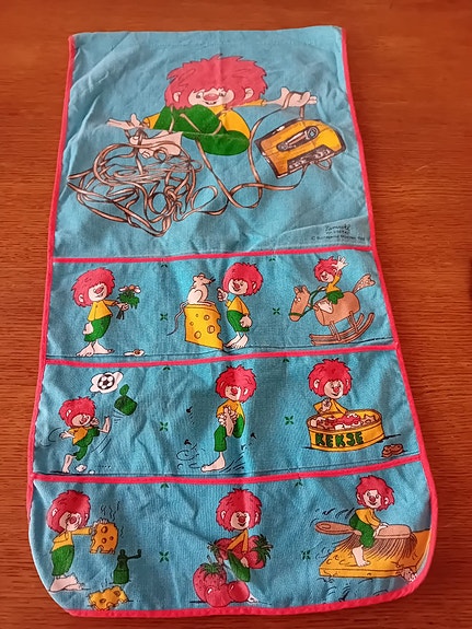 Vanha kangas lokerikko(Pumuckl 1988)