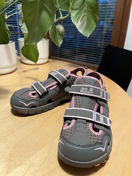 Uudet lasten kesäkengät Jack Wolfskin koko 37