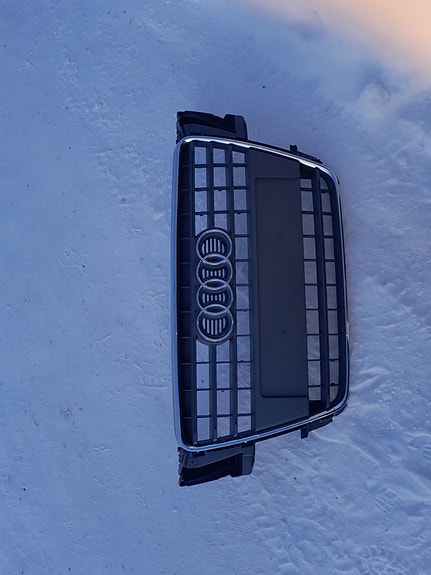 Audi A 5 keulamaski