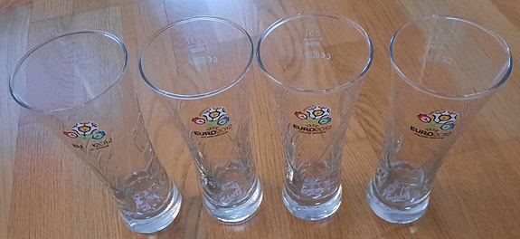 Jalkapallo keräilylaseja 4 kpl