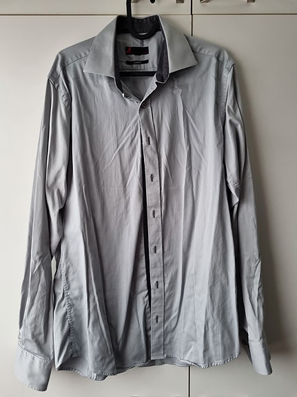 Miesten Slim Fit vaaleanharmaa paita