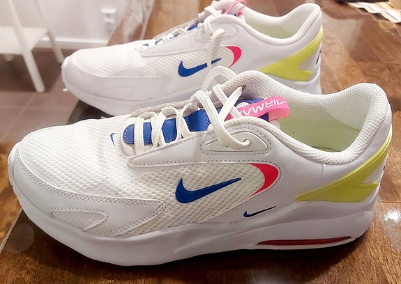 Nike Air Max Bolt lenkkarit koko 42