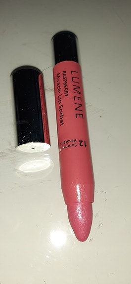 Lumene Wild Raspberry Miracle Lip Sorbet Huulipuna Pinkki